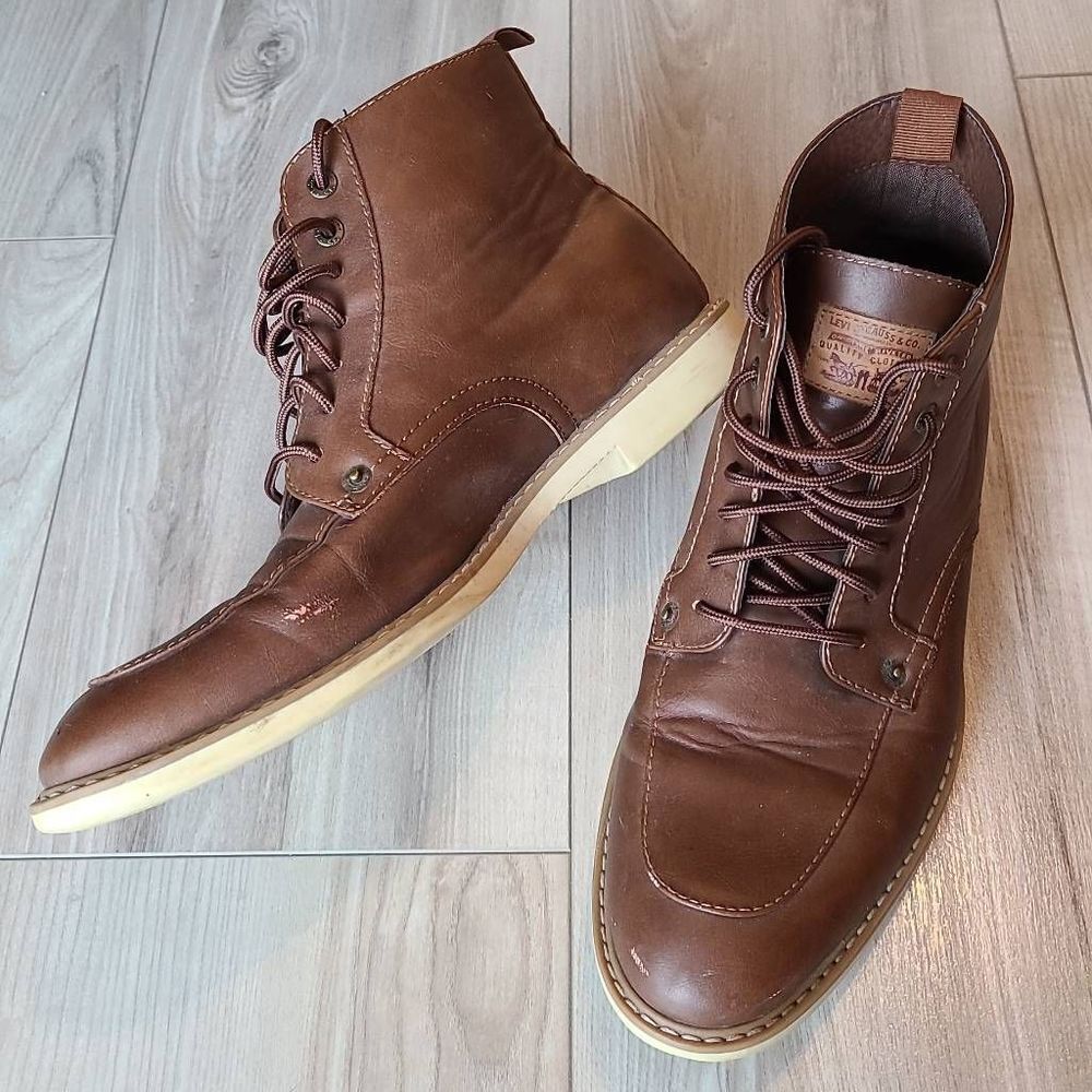 Levi's Men's Norfolk Chukka Ankle Lace Up Boots Vegan sz 9.5 Brown